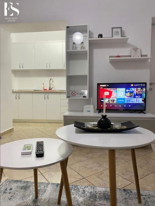 Es Apartment 地拉那 外观 照片